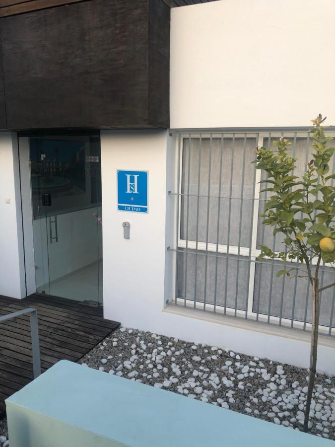 La Estacion 호텔 산루카데바라메다 외부 사진
